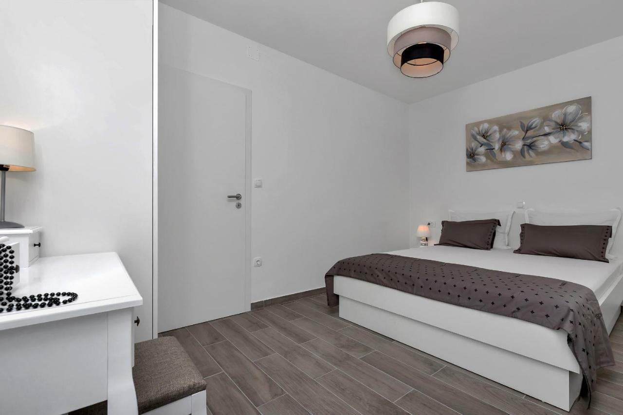 Apartment Kate ポドゥゴラ エクステリア 写真