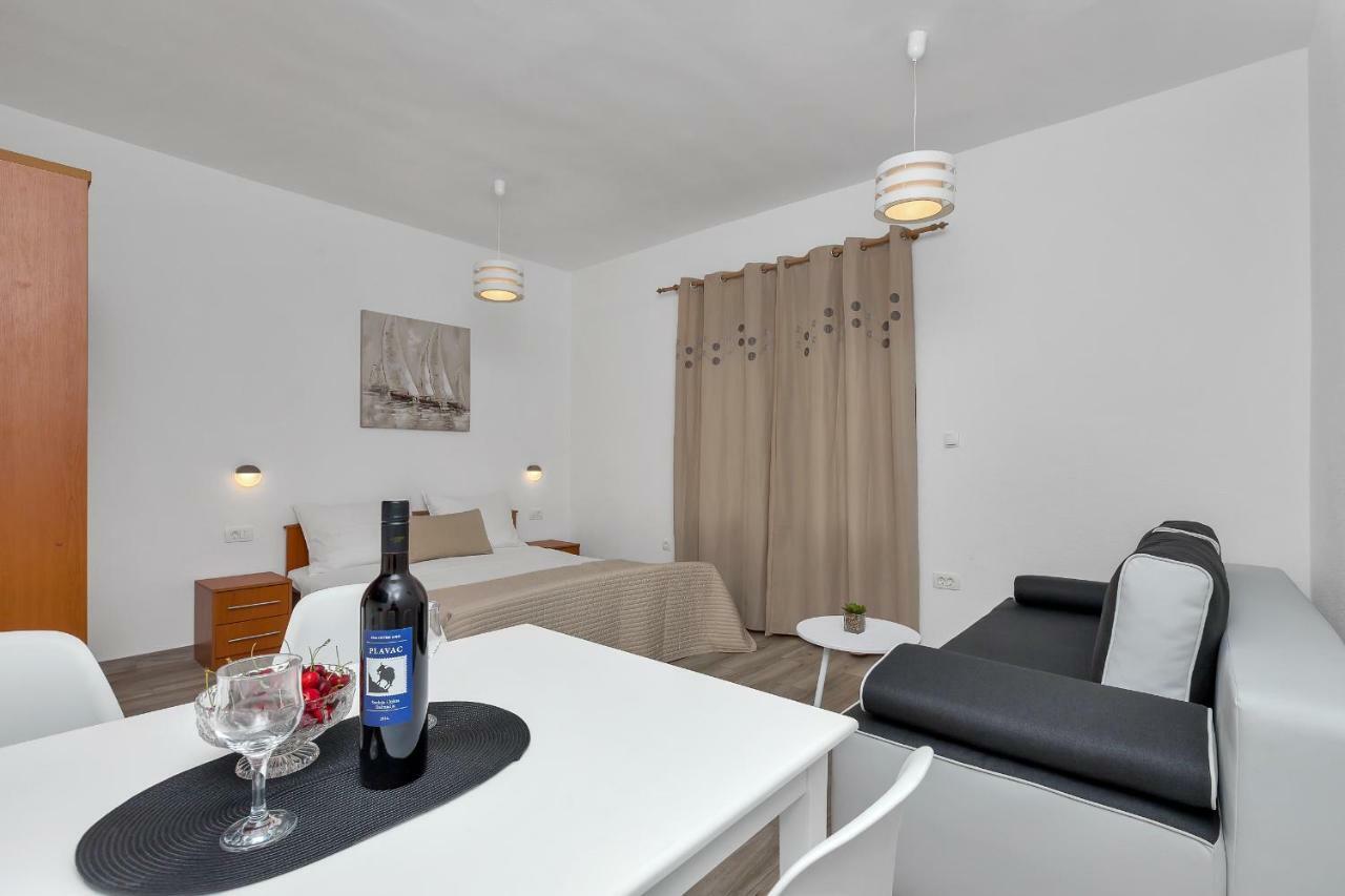 Apartment Kate ポドゥゴラ エクステリア 写真